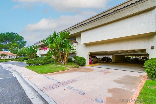 12122 Royal Birkdale Row 403, San Diego, CA 92128