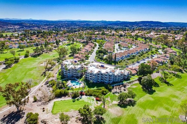 12122 Royal Birkdale Row 403, San Diego, CA 92128