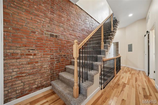 3706 Iowa Avenue, St Louis, MO 63118