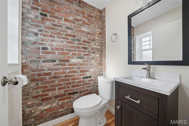 3706 Iowa Avenue, St Louis, MO 63118