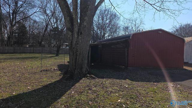 713 W Washington Street, Athens, AL 35611