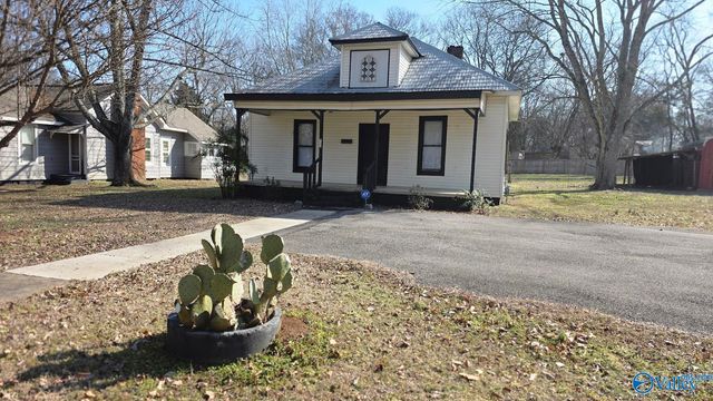 713 W Washington Street, Athens, AL 35611