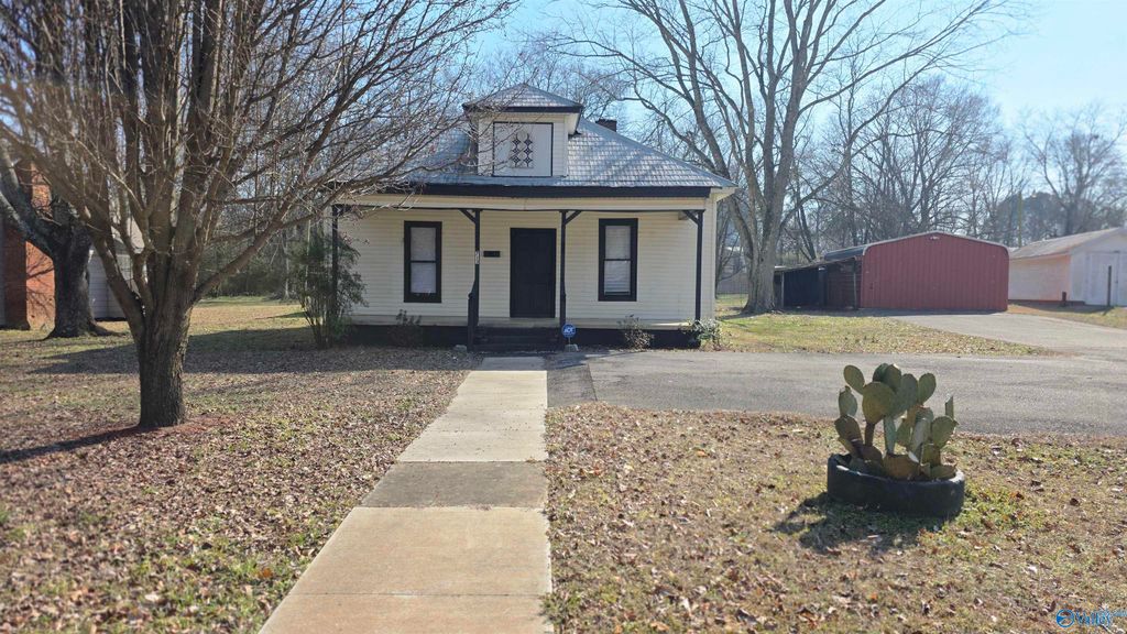 713 W Washington Street, Athens, AL 35611