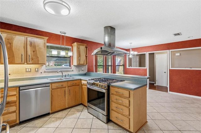 8030 Country Drive, Mobile, AL 36619