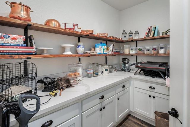 3395 S Higuera Street, San Luis Obispo, CA 93401