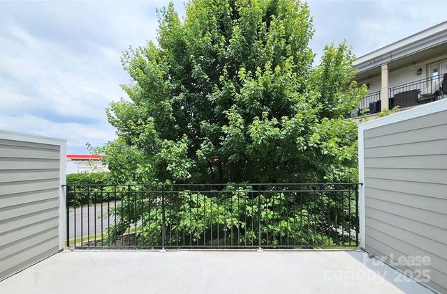 2108 Ayrsley Town Boulevard, Charlotte, NC 28273