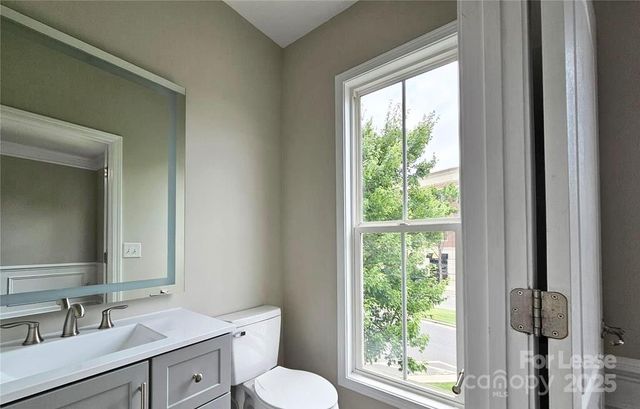 2108 Ayrsley Town Boulevard, Charlotte, NC 28273