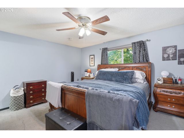 7417 Se SHERRETT St, Portland, OR 97206