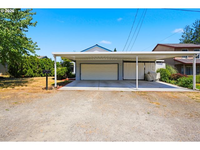 7417 Se SHERRETT St, Portland, OR 97206