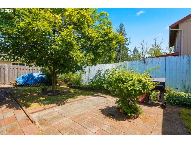 7417 Se SHERRETT St, Portland, OR 97206