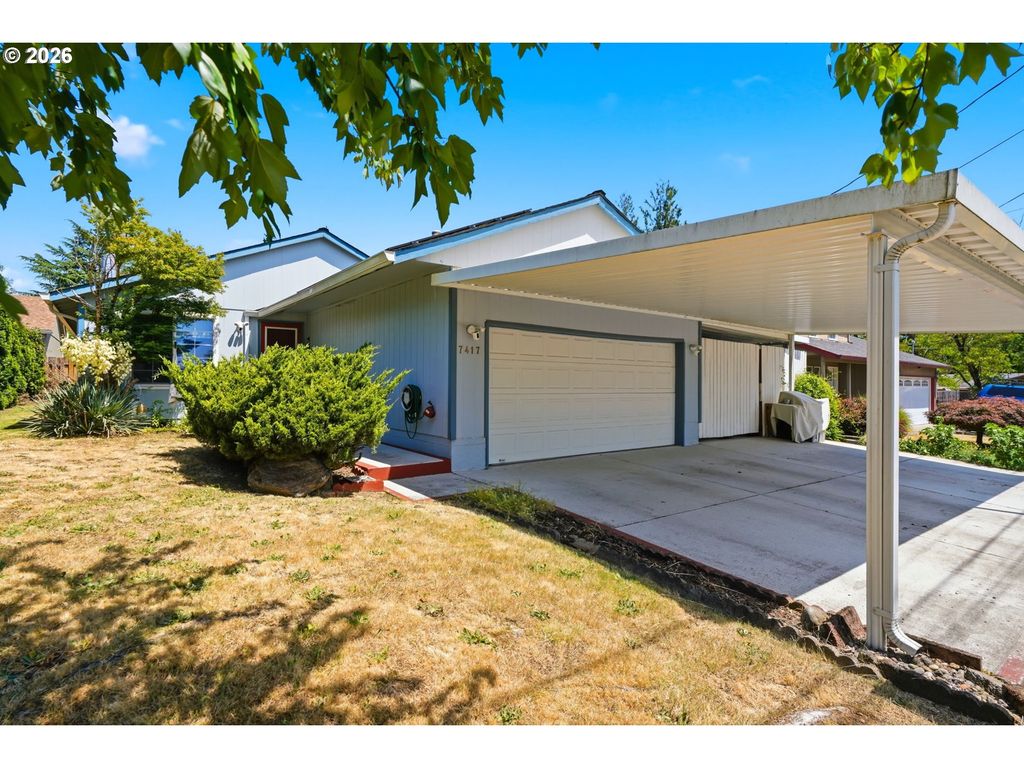 7417 Se SHERRETT St, Portland, OR 97206