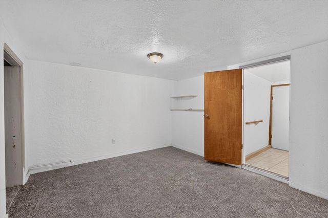 1860 Elena Circle SW, Albuquerque, NM 87105