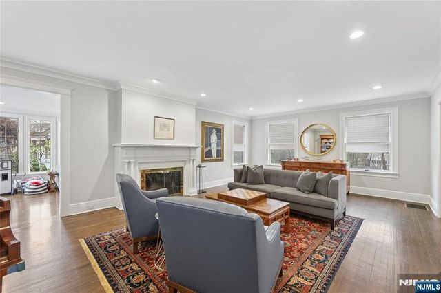 14 Old Smith Road, Tenafly, NJ 07670