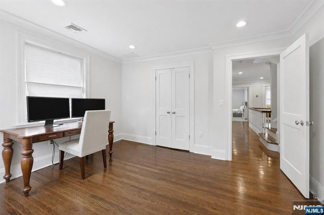 14 Old Smith Road, Tenafly, NJ 07670