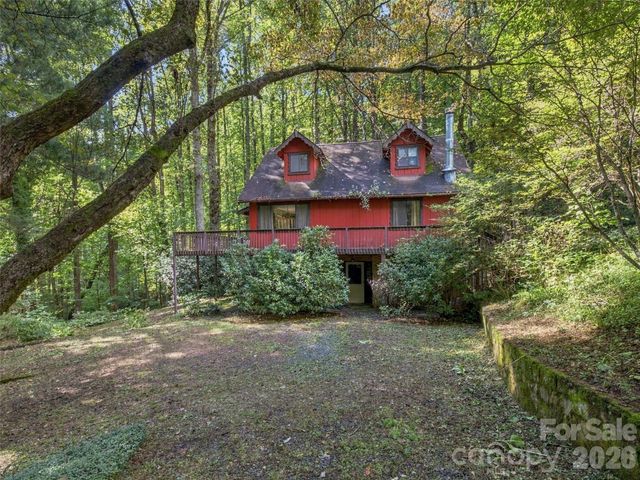 151 Tiger Lily Lane, Waynesville, NC 28786