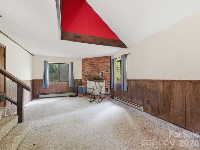 151 Tiger Lily Lane, Waynesville, NC 28786