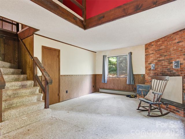 151 Tiger Lily Lane, Waynesville, NC 28786