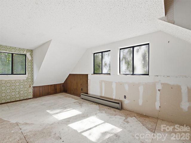 151 Tiger Lily Lane, Waynesville, NC 28786