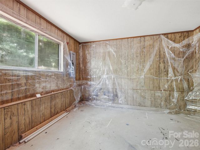 151 Tiger Lily Lane, Waynesville, NC 28786