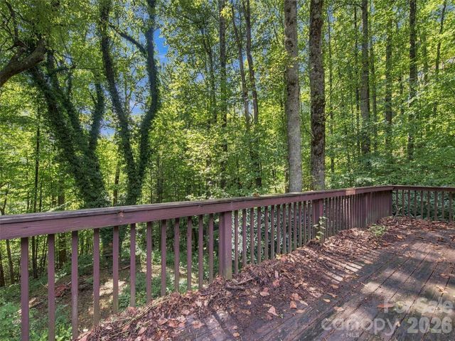151 Tiger Lily Lane, Waynesville, NC 28786