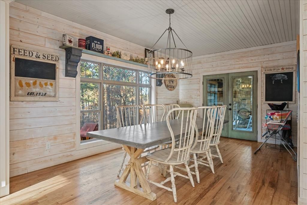 Image 19 of property listing at 109 Mountain Pine Trail, Broken Bow, OK 74728