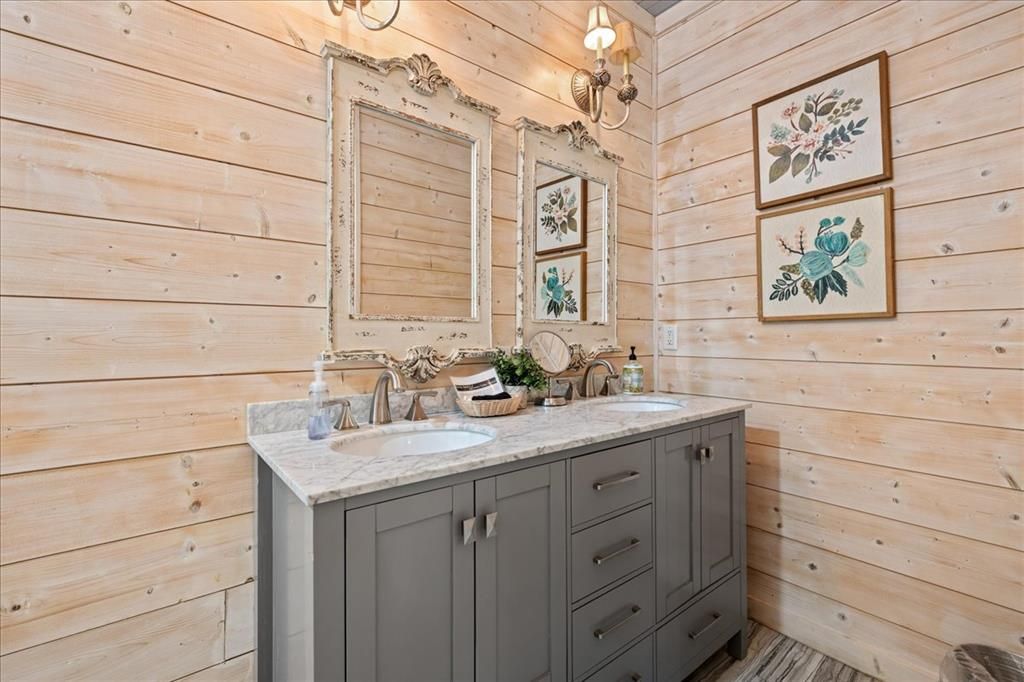 Image 33 of property listing at 109 Mountain Pine Trail, Broken Bow, OK 74728