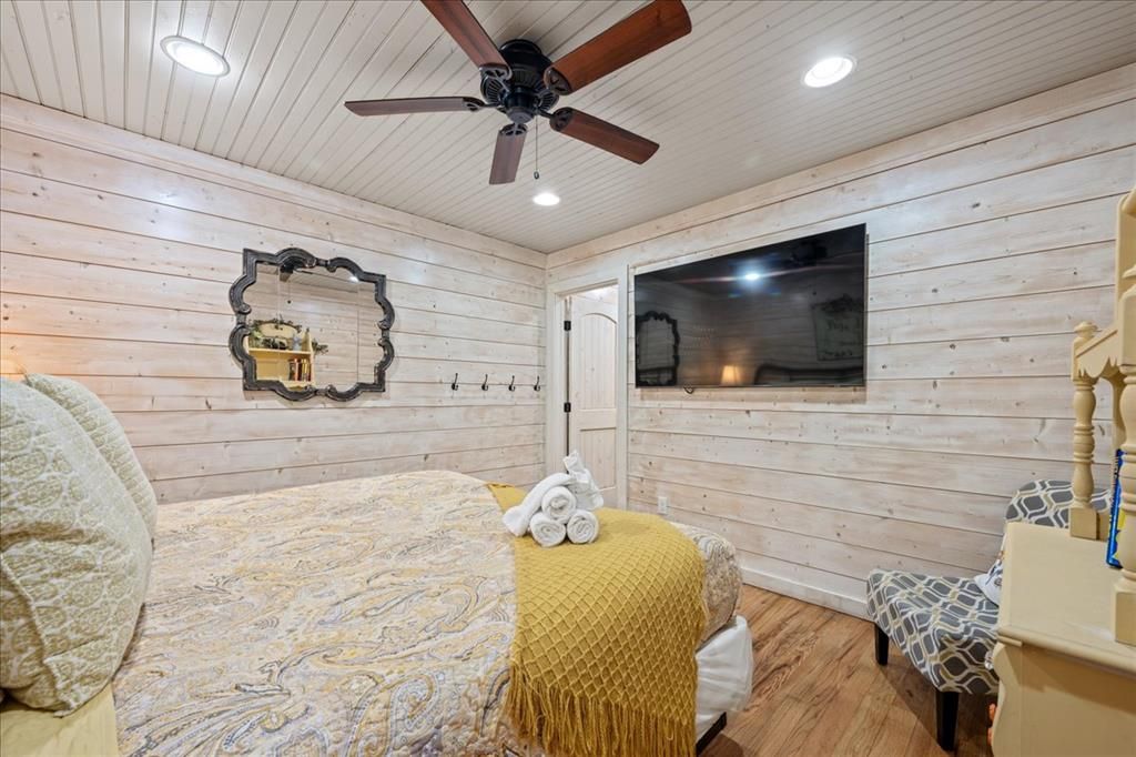 Image 36 of property listing at 109 Mountain Pine Trail, Broken Bow, OK 74728