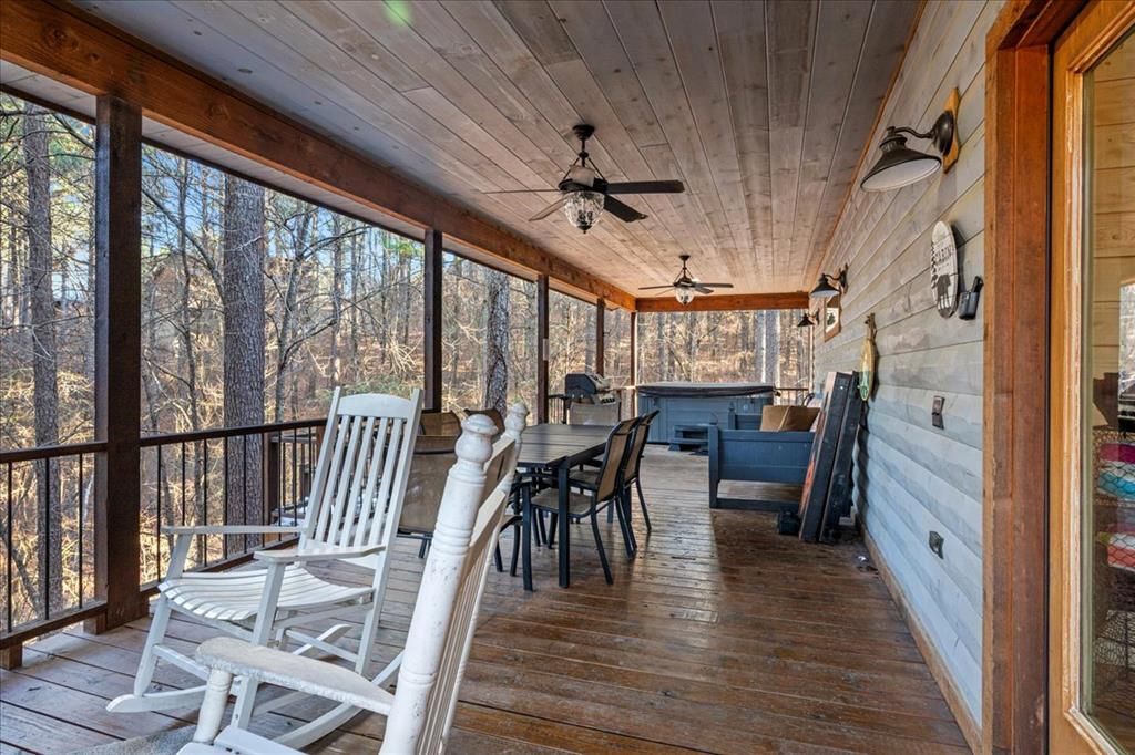 Image 9 of property listing at 109 Mountain Pine Trail, Broken Bow, OK 74728