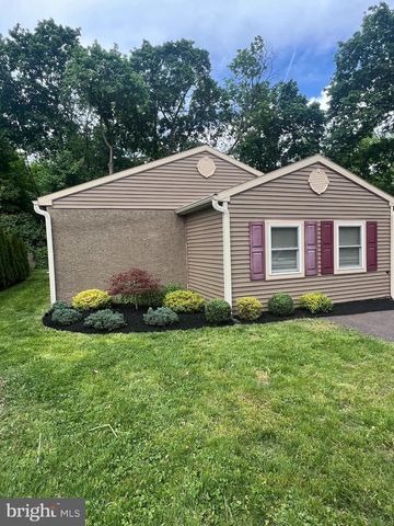 225 S PARK RD, Sanatoga, PA 19464