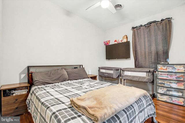 225 S PARK RD, Sanatoga, PA 19464