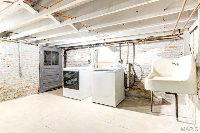 2017 Switzer Avenue, St Louis, MO 63136