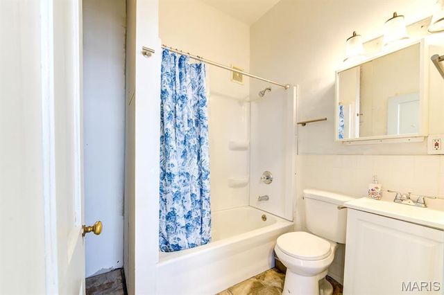 2017 Switzer Avenue, St Louis, MO 63136