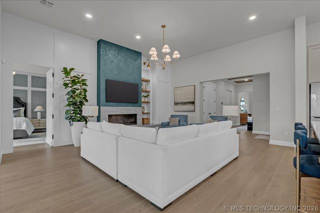 1224 N 72nd Street, Broken Arrow, OK 74014