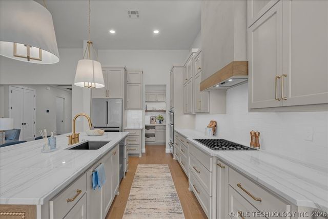 1224 N 72nd Street, Broken Arrow, OK 74014