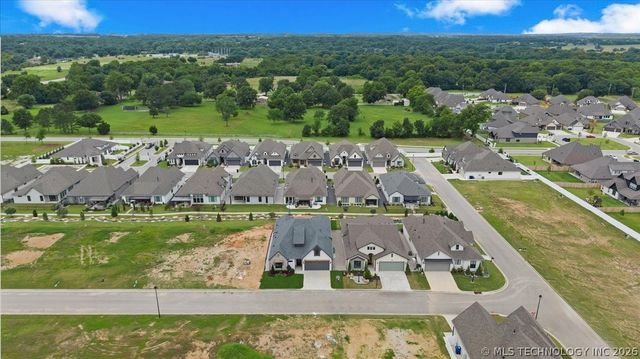 1224 N 72nd Street, Broken Arrow, OK 74014