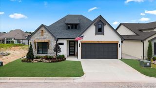 1224 N 72nd Street, Broken Arrow, OK 74014