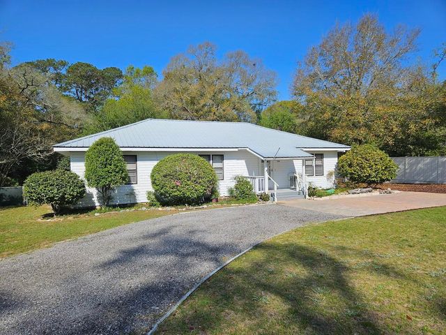 164 S 13Th Street, Defuniak Springs, FL 32435