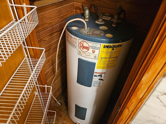 164 S 13Th Street, Defuniak Springs, FL 32435