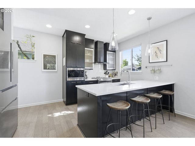 4748 N HUNT St, Portland, OR 97203