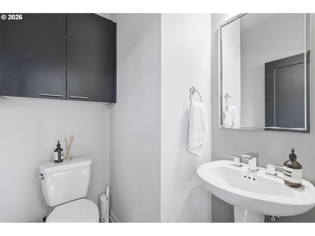 4748 N HUNT St, Portland, OR 97203