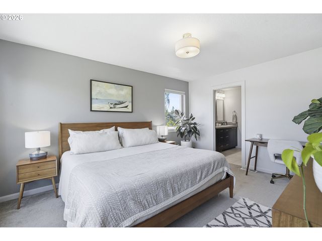 4748 N HUNT St, Portland, OR 97203