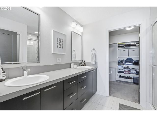 4748 N HUNT St, Portland, OR 97203