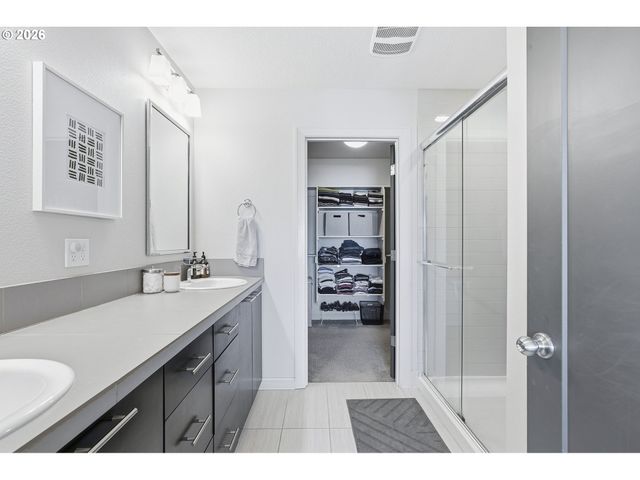 4748 N HUNT St, Portland, OR 97203