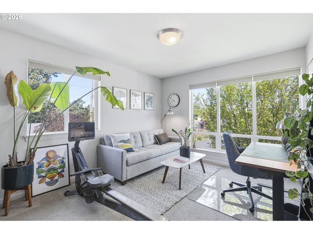 4748 N HUNT St, Portland, OR 97203