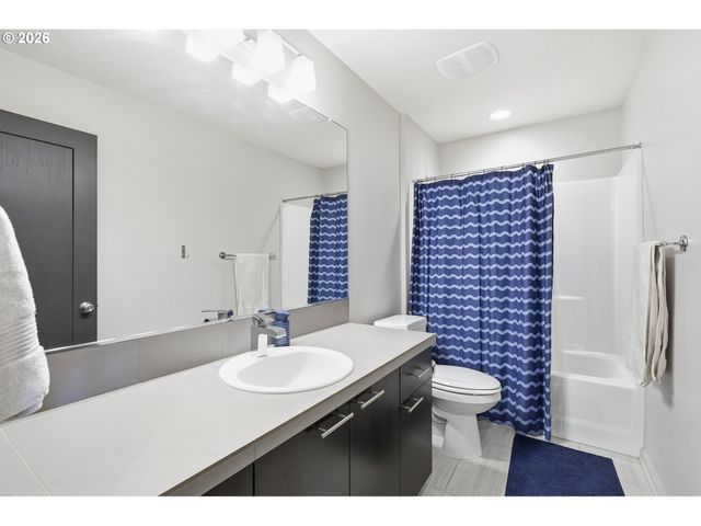 4748 N HUNT St, Portland, OR 97203