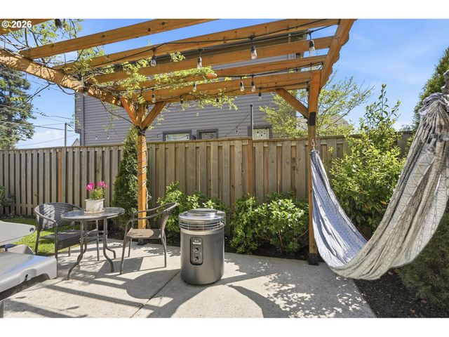 4748 N HUNT St, Portland, OR 97203