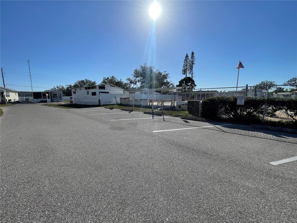 Image 19 of property listing at 3275 26TH AVENUE E 107, Bradenton, FL 34208