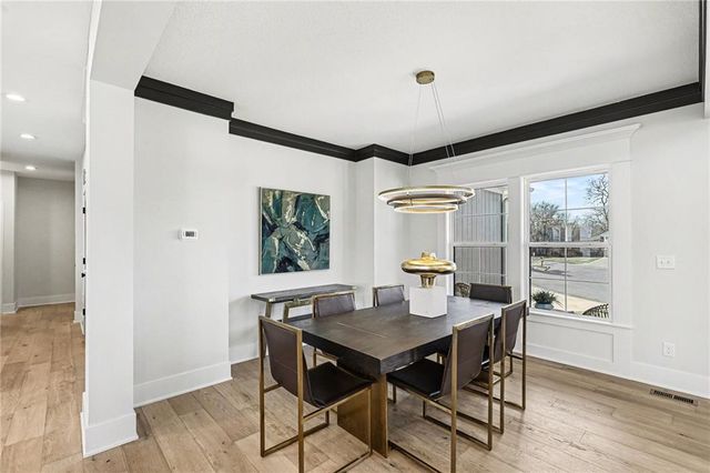 3221 SW Saddlebred Terrace, Lee's Summit, MO 64082