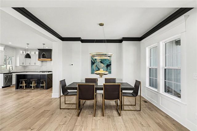 3221 SW Saddlebred Terrace, Lee's Summit, MO 64082