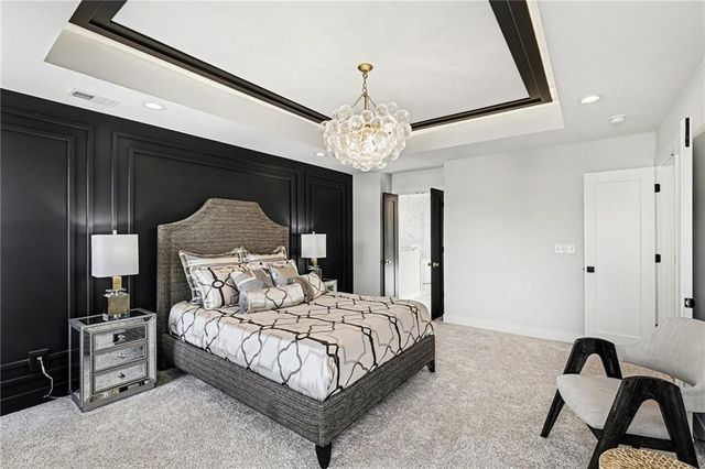 3221 SW Saddlebred Terrace, Lee's Summit, MO 64082